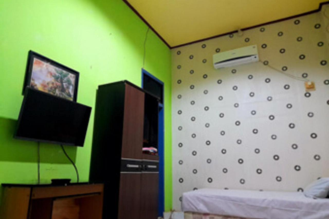 Hotel Rosichan Bau Bau Mitra Reddoorz Baubau Exterior photo
