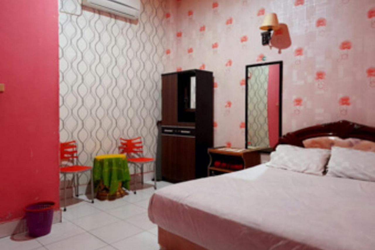 Hotel Rosichan Bau Bau Mitra Reddoorz Baubau Exterior photo