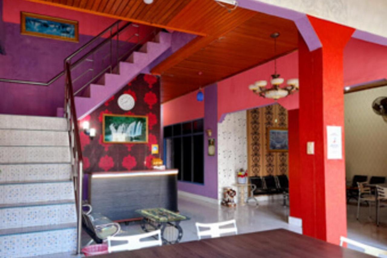 Hotel Rosichan Bau Bau Mitra Reddoorz Baubau Exterior photo